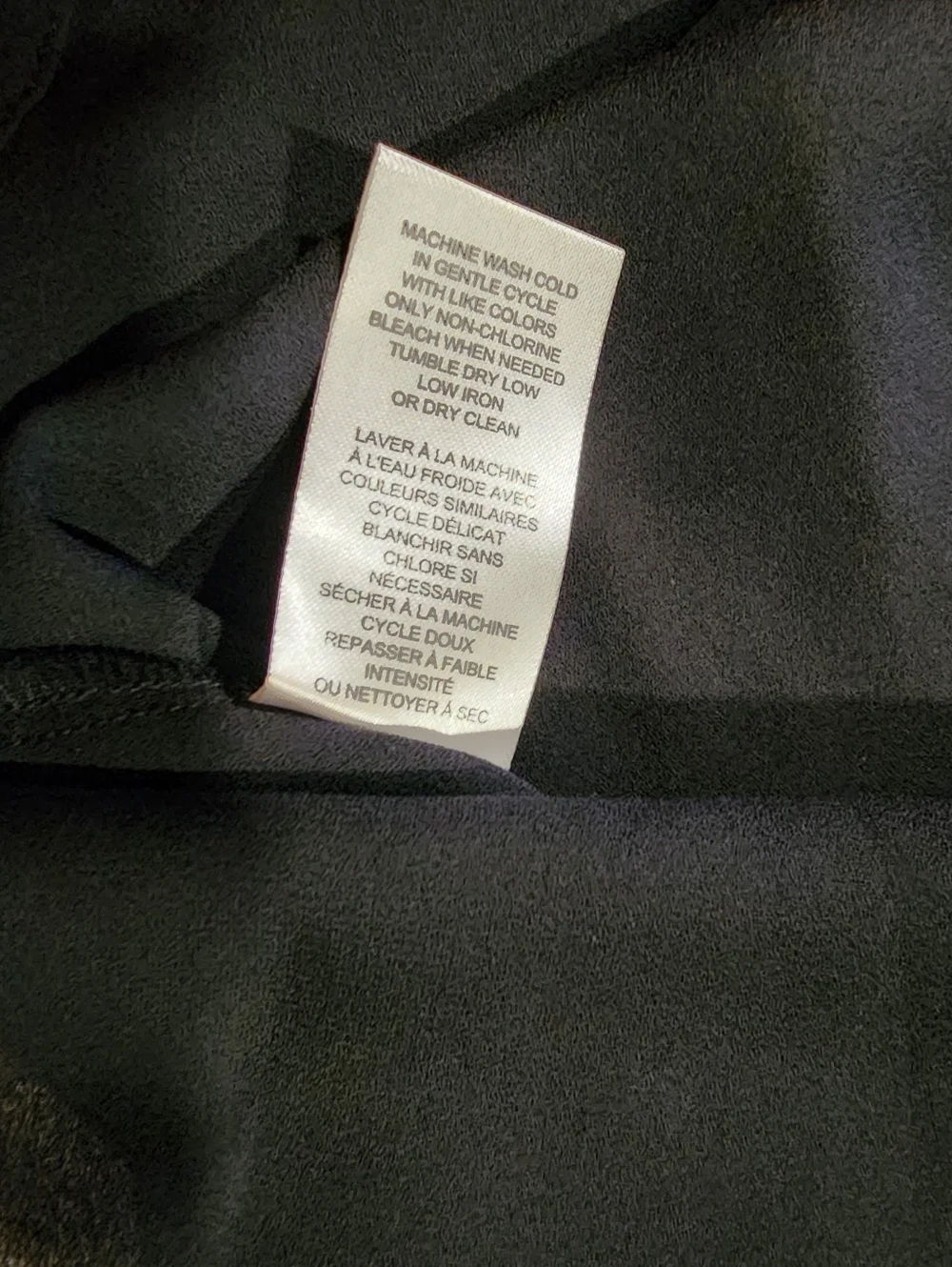 T Tahari Extended Shoulder Blouse Black White XSmall New - Picture 4 of 5